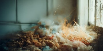 卸下伪装无惧素颜究竟是哪首歌？